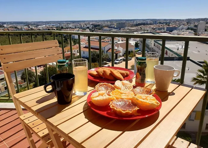 Apartment Gorgeous In Portimão